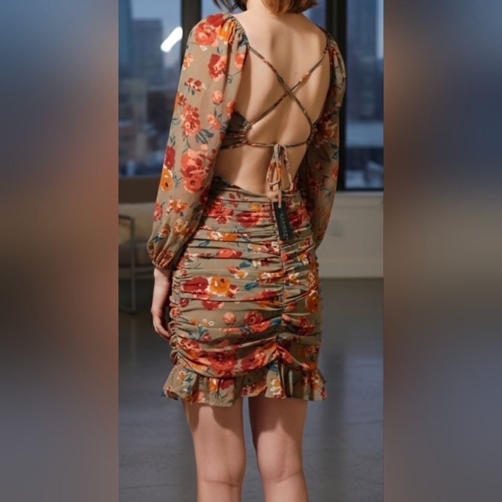 Women's RUCHED FLORAL MINI DRESS OPEN BACK XS